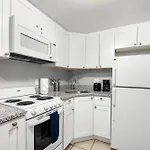 Spacious 2Br In Univ City