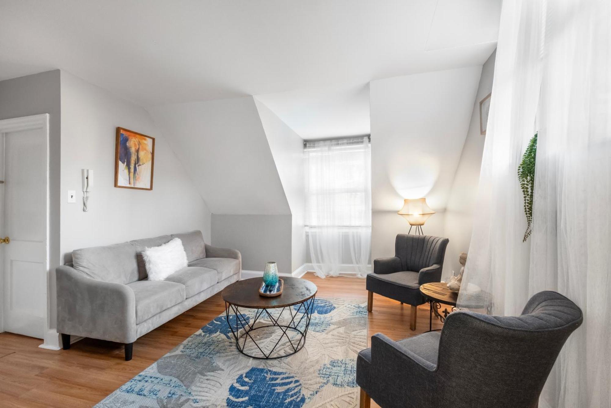 Spacious 2br In Univ City Apartamento